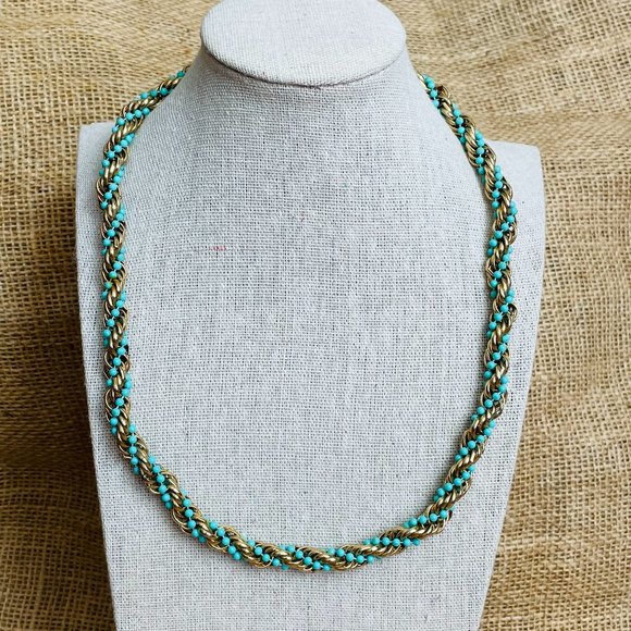 1970's/80's Vintage Necklace - 14 mm GALLERY ORIGINALS by AVON Omega Chain Choker with Front Detail